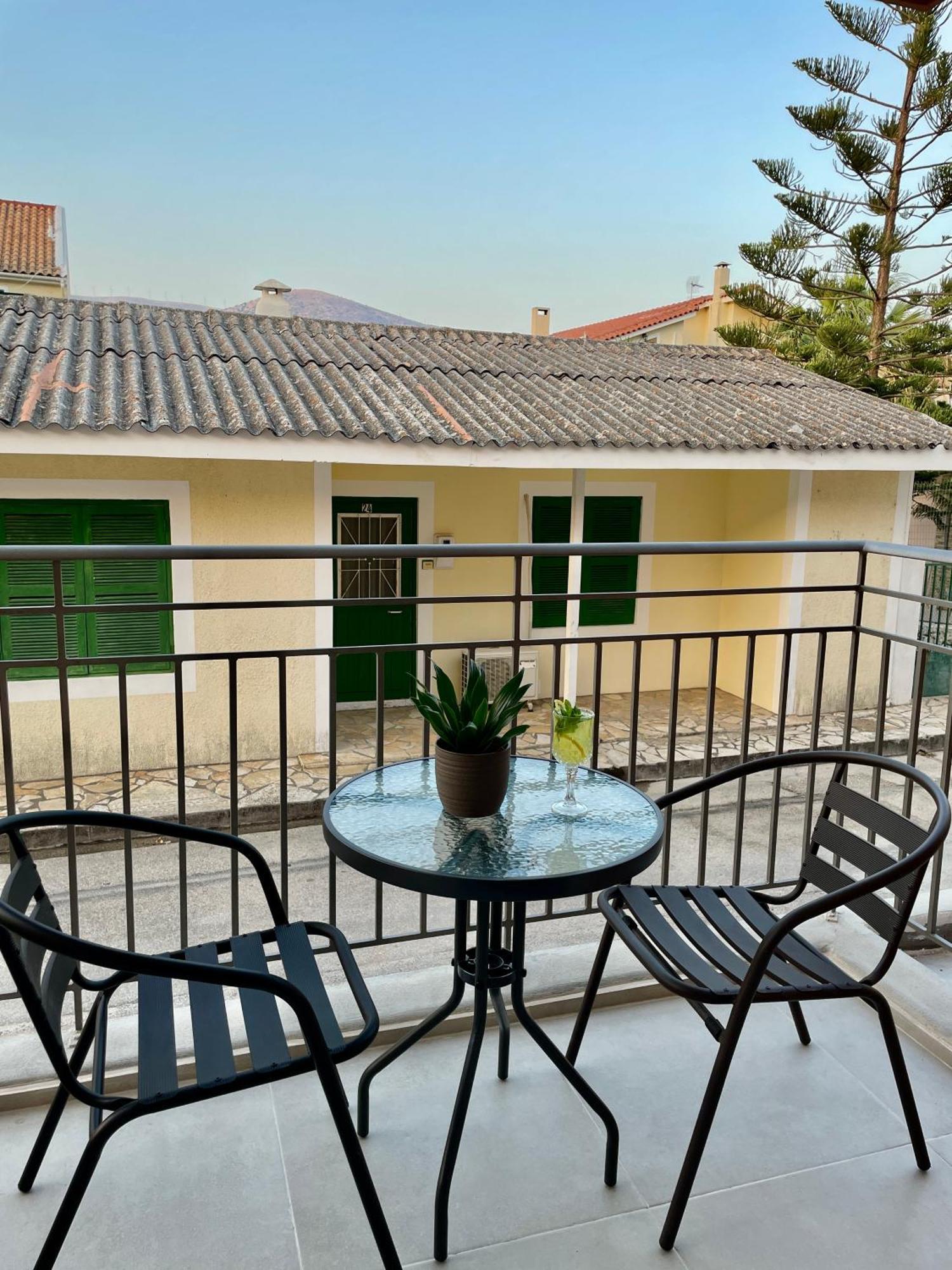 Arian Apartments Argostolion Exterior foto